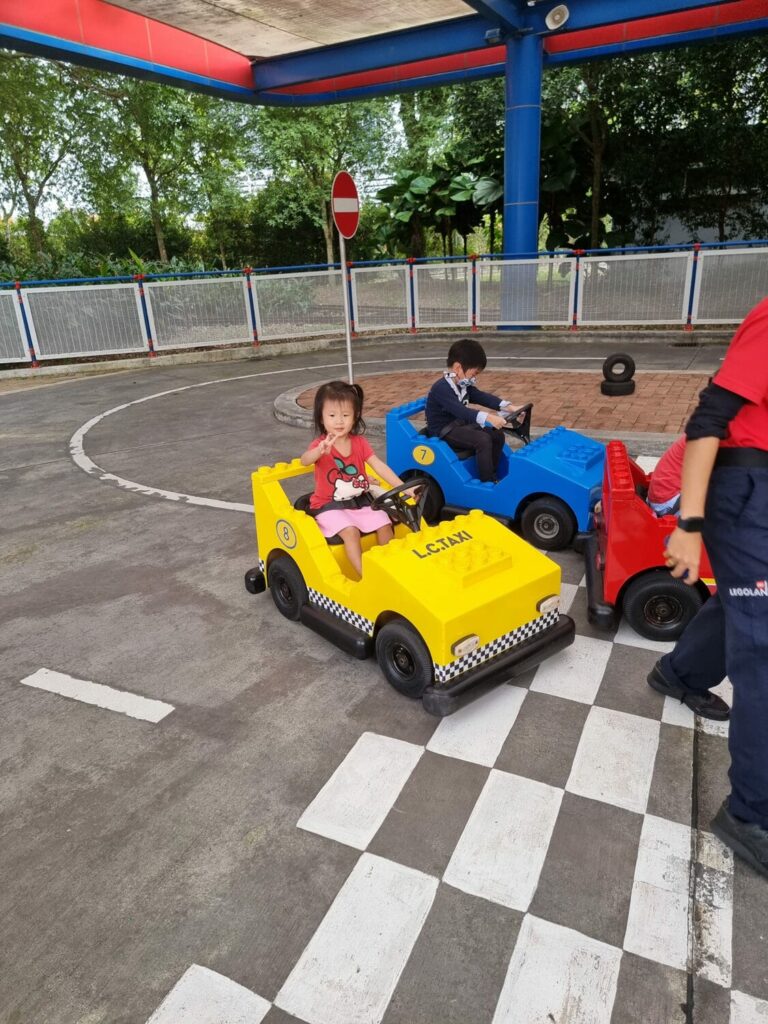 Legoland toddler driving station