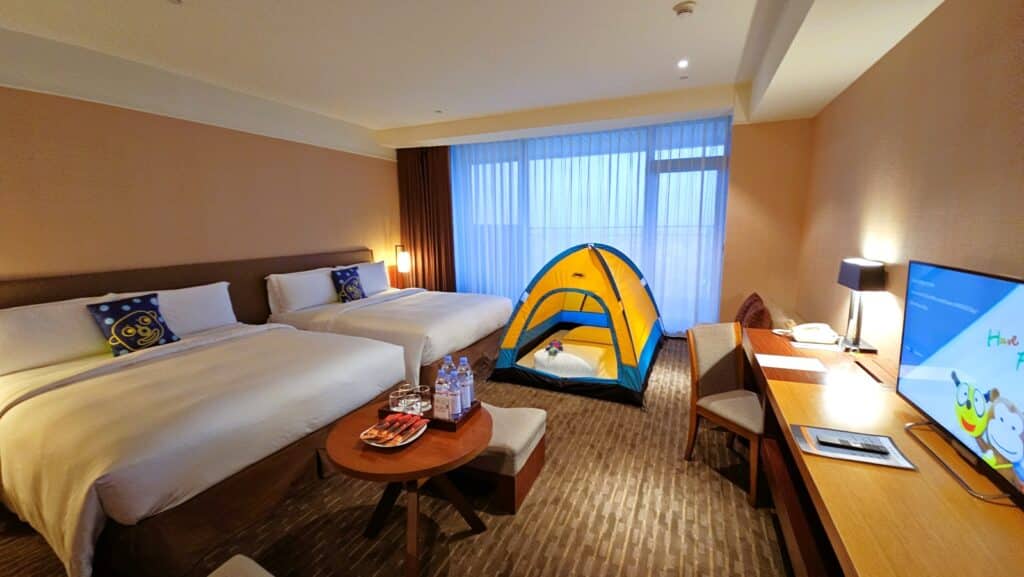 Silks place yilan family room