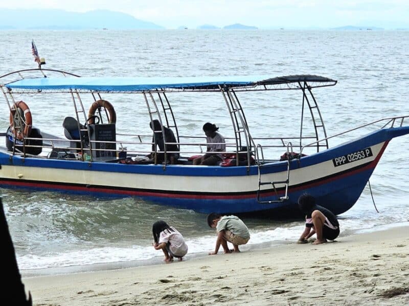 Seconday time to Penang and this time we went to explore different activities in Penang. The highlight definitely is our fishing trip.