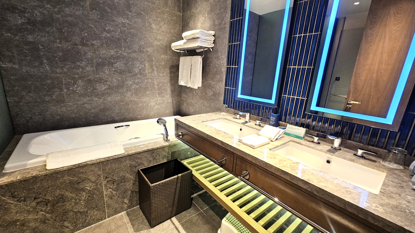 Celebrating Our 4D3N Christmas At China Club Med Lijiang 8