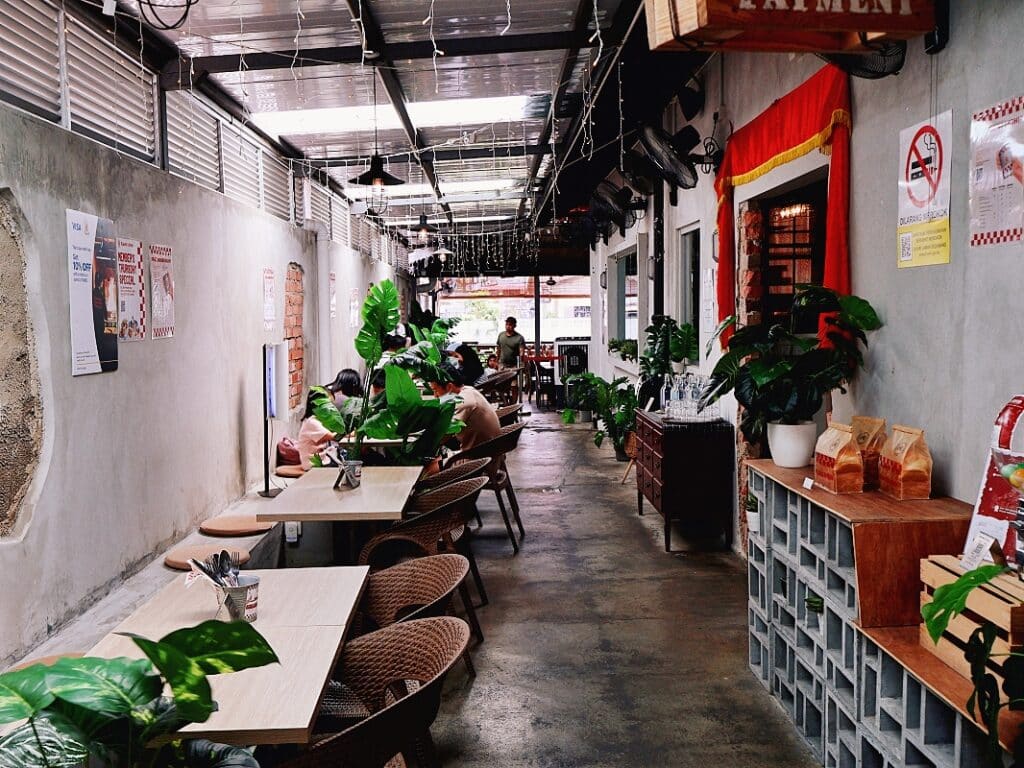 Flame & Fern cafe outdoor